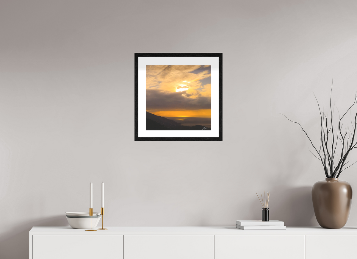 40 x 40 cm, Contemplationnisme — Fine Art Encadré FRONTIERE — V