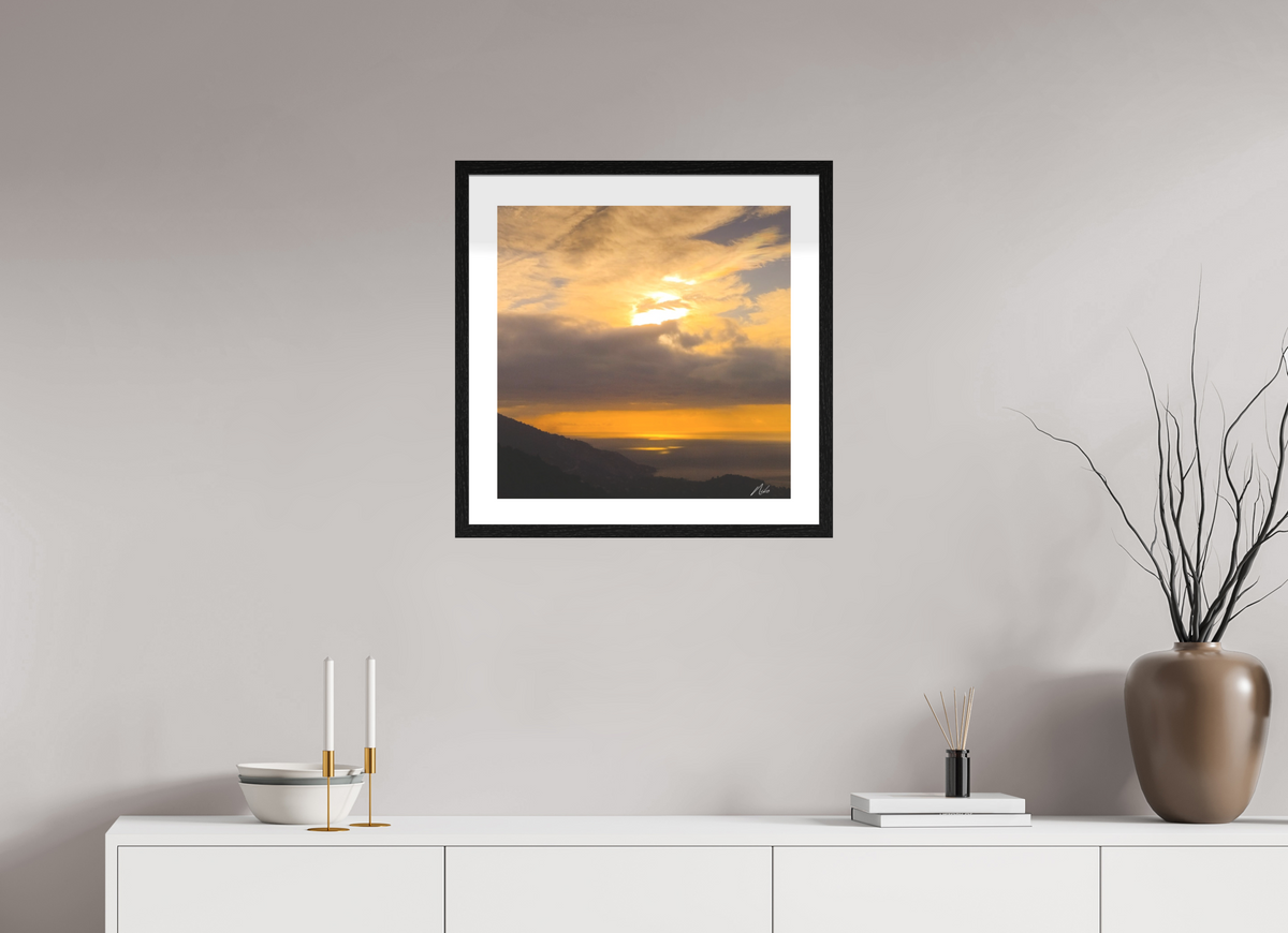 50 x 50 cm, Contemplationnisme — Fine Art Encadré FRONTIERE — V