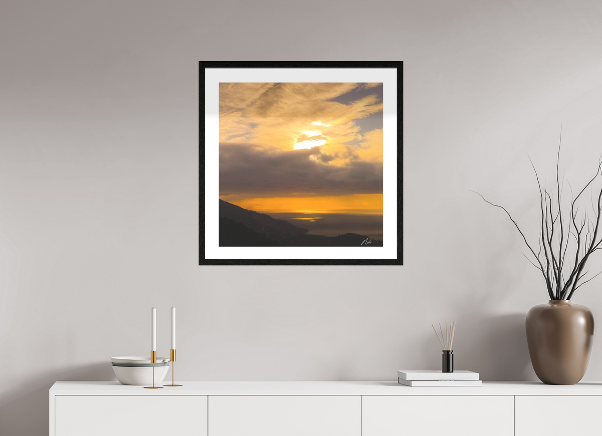 60 x 60 cm, Contemplationnisme — Fine Art Encadré FRONTIERE — V