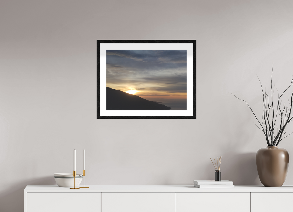 60 x 45 cm, Contemplationnisme — Fine Art Encadré FRONTIERE — I
